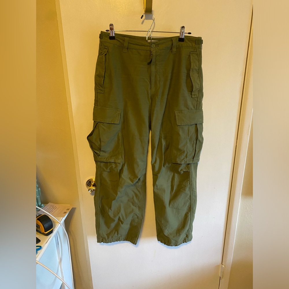 Aritizia Tna cargo pants